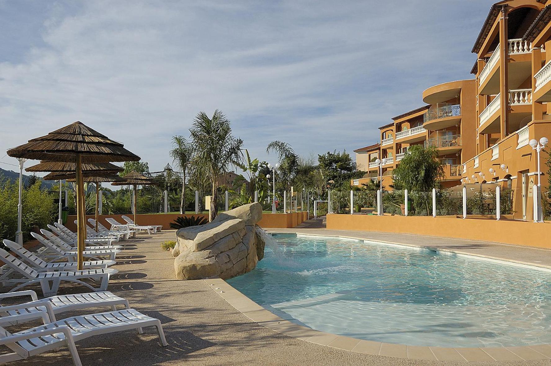 Hotel Lou Castelet Carros Luaran gambar