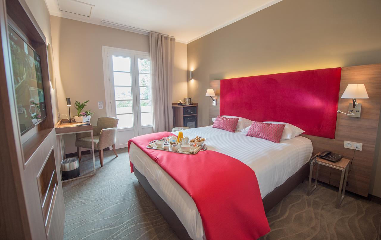Hotel Lou Castelet Carros Luaran gambar