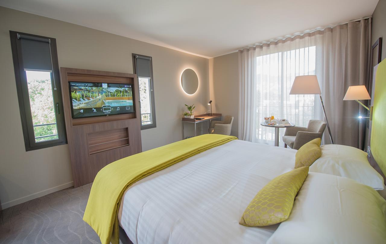 Hotel Lou Castelet Carros Luaran gambar
