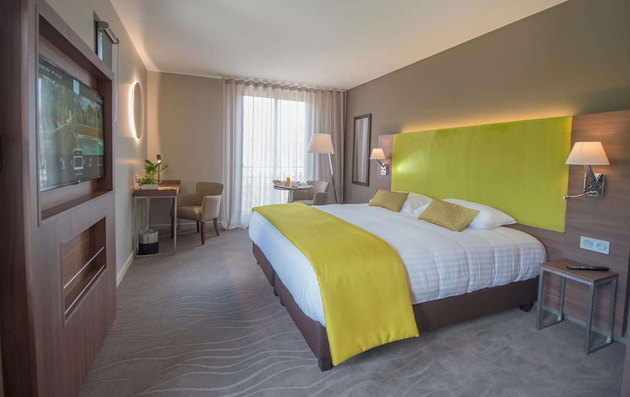 Hotel Lou Castelet Carros Luaran gambar