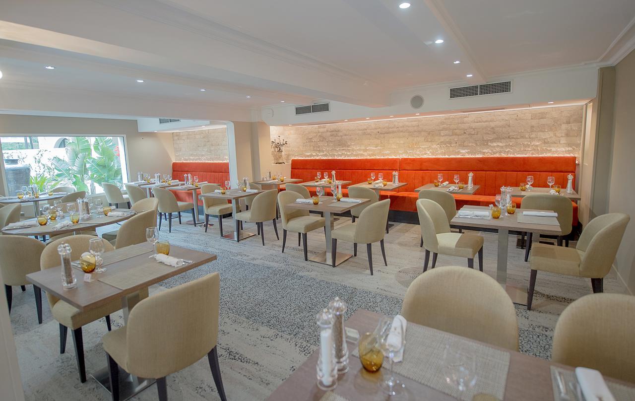Hotel Lou Castelet Carros Luaran gambar