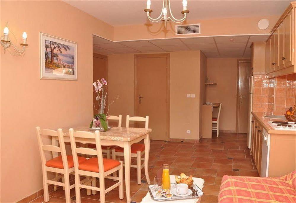 Hotel Lou Castelet Carros Luaran gambar